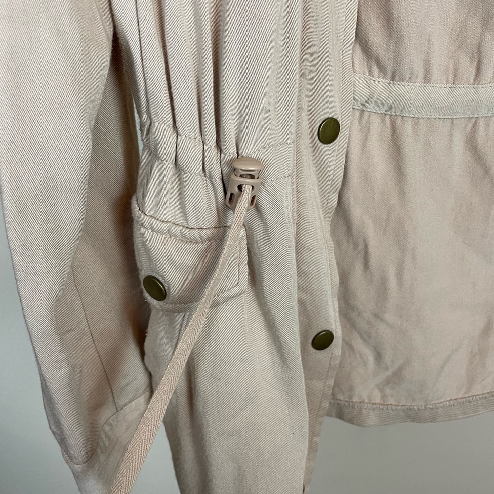 Cream Jacket - Picture 2 of 7